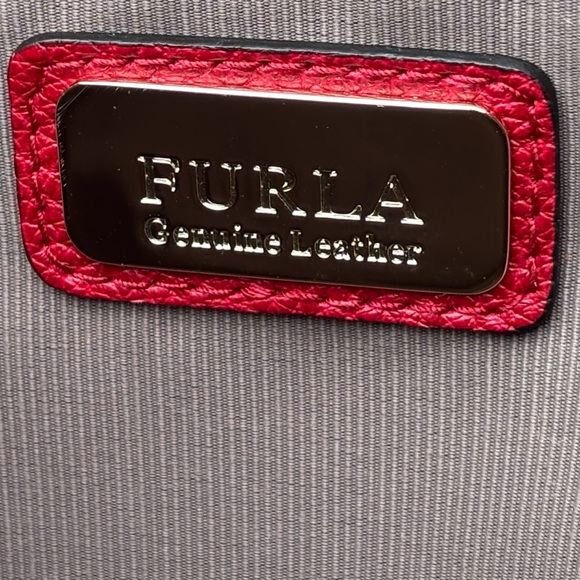 Furla Metropolis Crossbody Bag - Picture 5 of 17